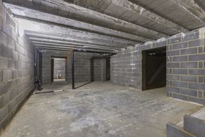 Photo 33- click for photo gallery